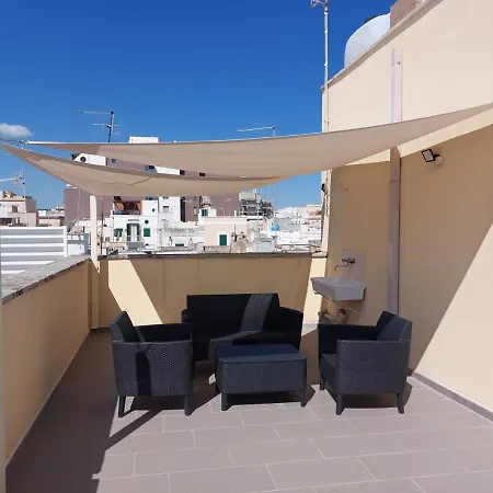 Baciata Dal Sole Apartment *